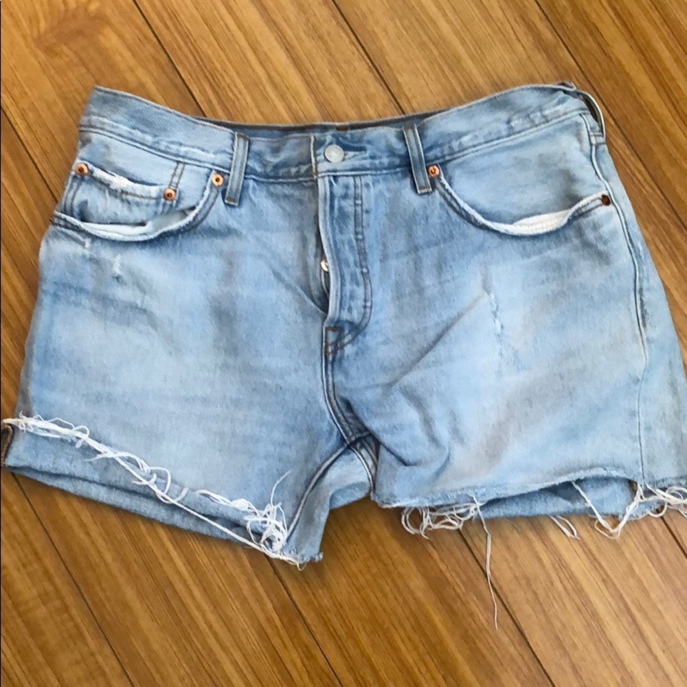 Levi’s 501 jean shorts - NEVER WORN